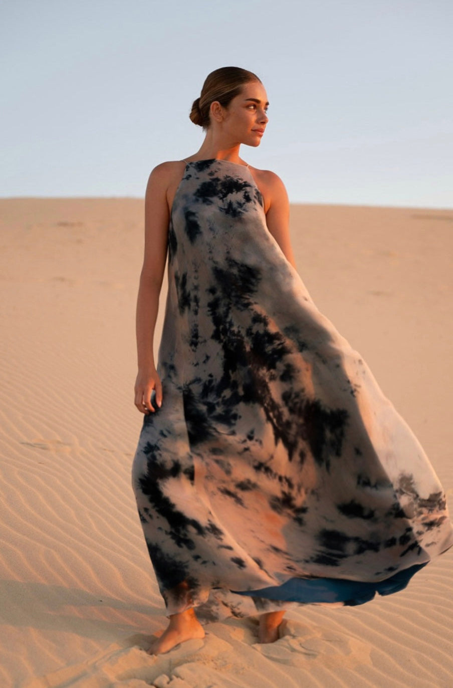 Emiliana Maxi - The Profound Beat of Exuberance