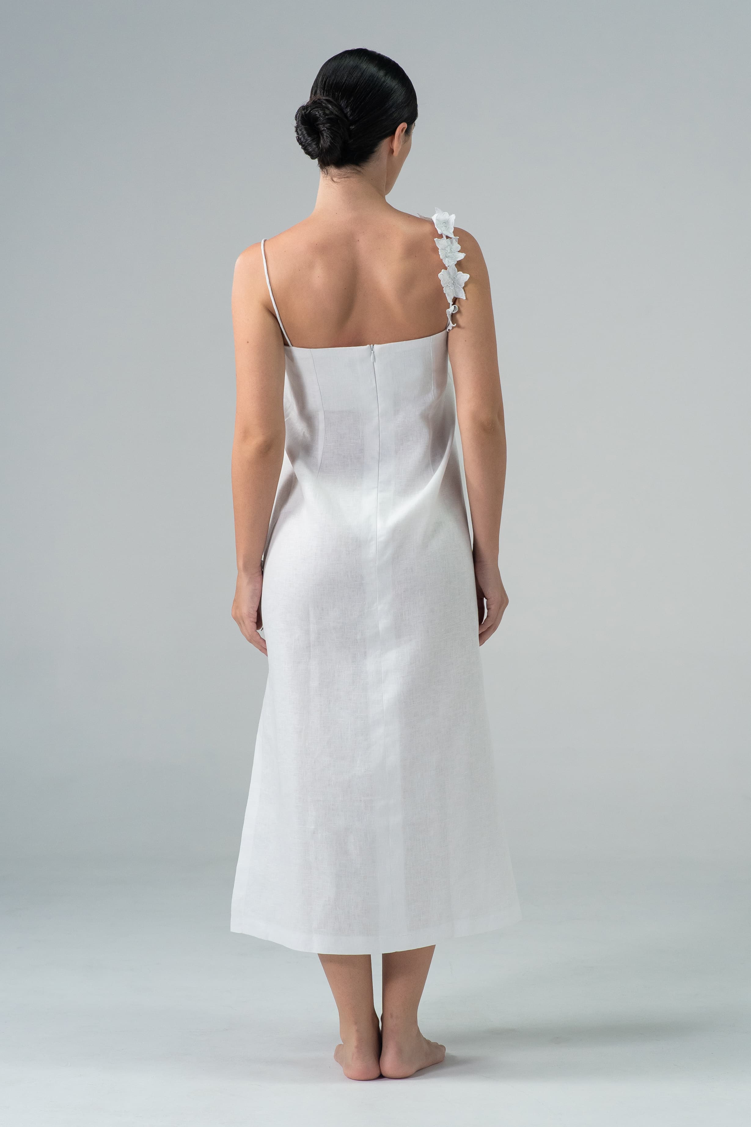 Venus Slip White